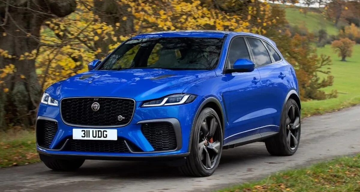 Jaguar F Pace 72.90 ডুয়েল ইঞ্জিন অপশন, ১৯.৩ কিমি/লিটার মাইলেজ এবং চার জোন ক্লাইমেট কন্ট্রোল ১ লক্ষ টাকায়