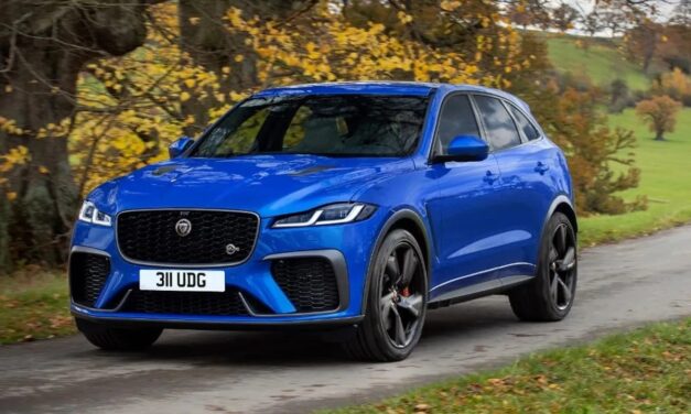 Jaguar F Pace 72.90 ডুয়েল ইঞ্জিন অপশন, ১৯.৩ কিমি/লিটার মাইলেজ এবং চার জোন ক্লাইমেট কন্ট্রোল ১ লক্ষ টাকায়